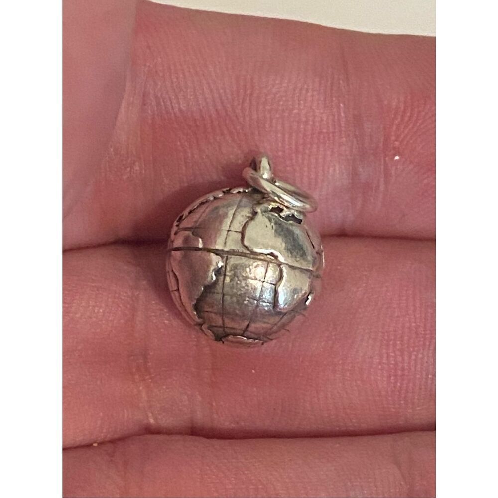 James Avery Retired Globe Charm